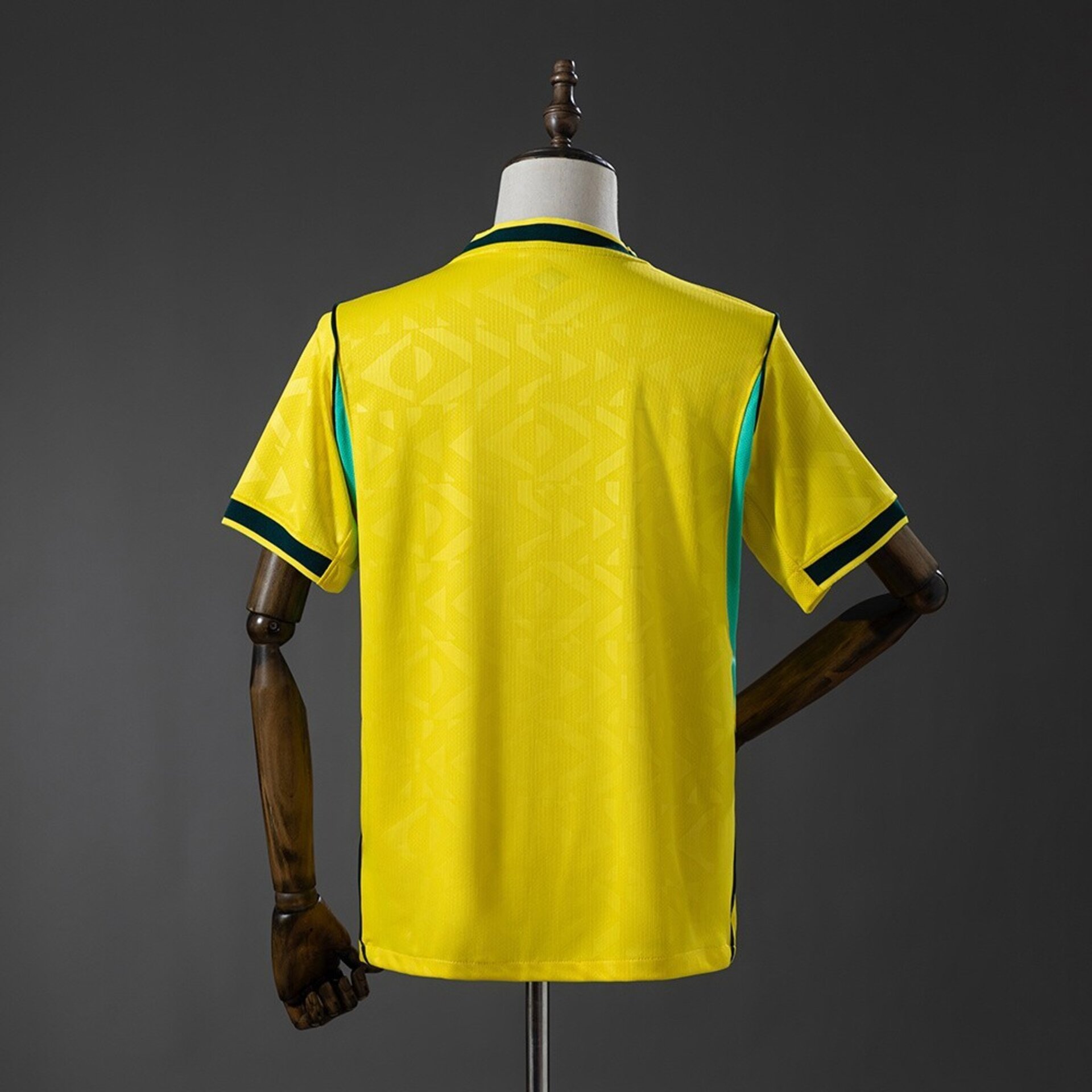 Camiseta amarilla y verde 2026 estilo Brasil - 2